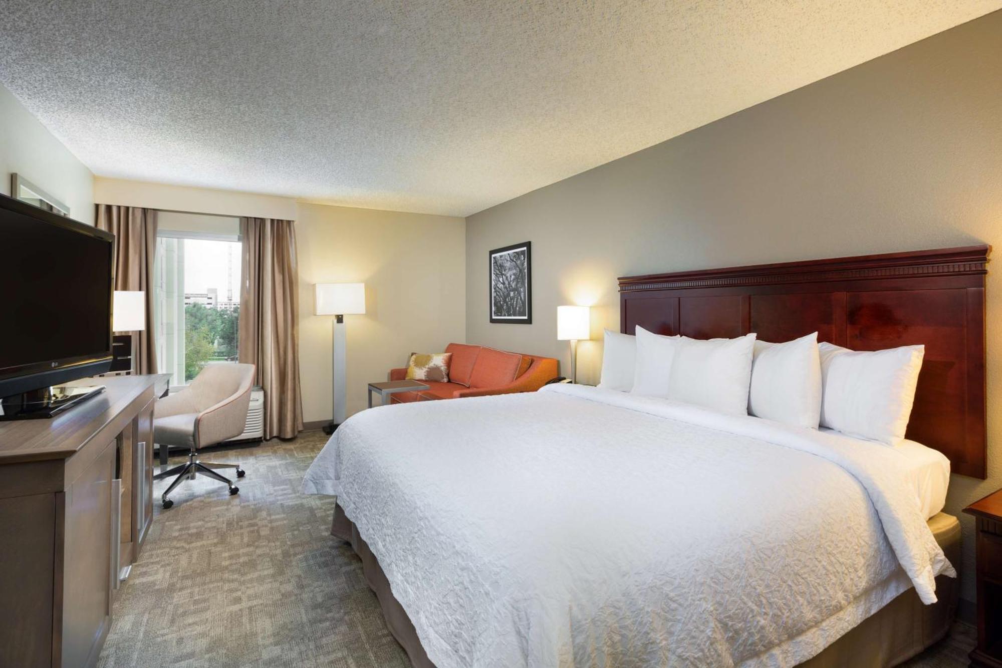 Hampton Inn Houston Near The Galleria Extérieur photo
