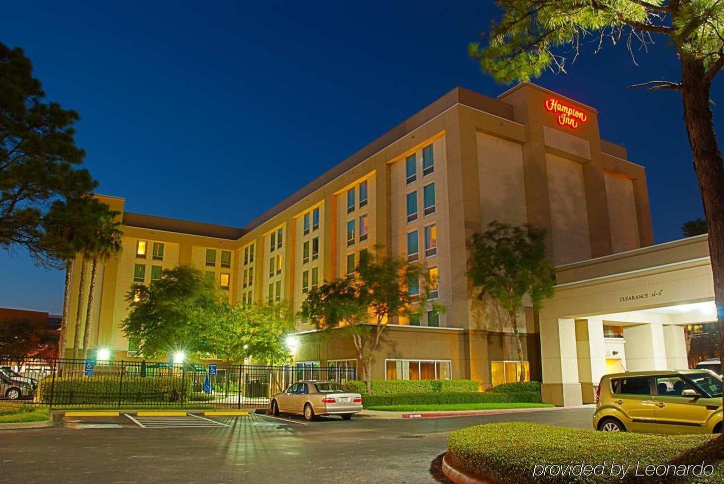 Hampton Inn Houston Near The Galleria Extérieur photo
