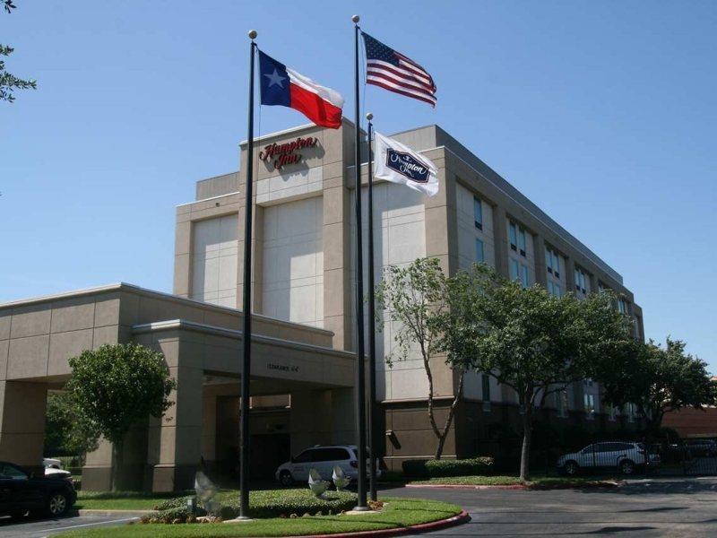 Hampton Inn Houston Near The Galleria Extérieur photo